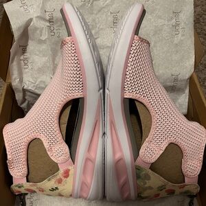 JBU Sandals for woman